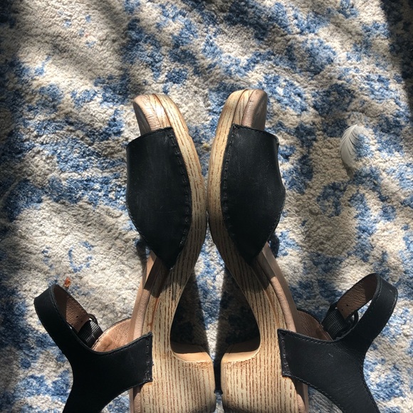 Dansko sandals size 40 great condition! - Picture 3 of 5